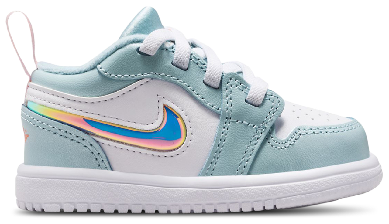 Jordan 1 Low Alt Image 1 of 10. Tap to open photo gallery.