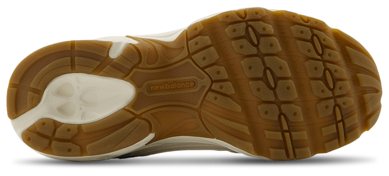 New Balance 530 Image 4 of 4. Tap to open photo gallery.