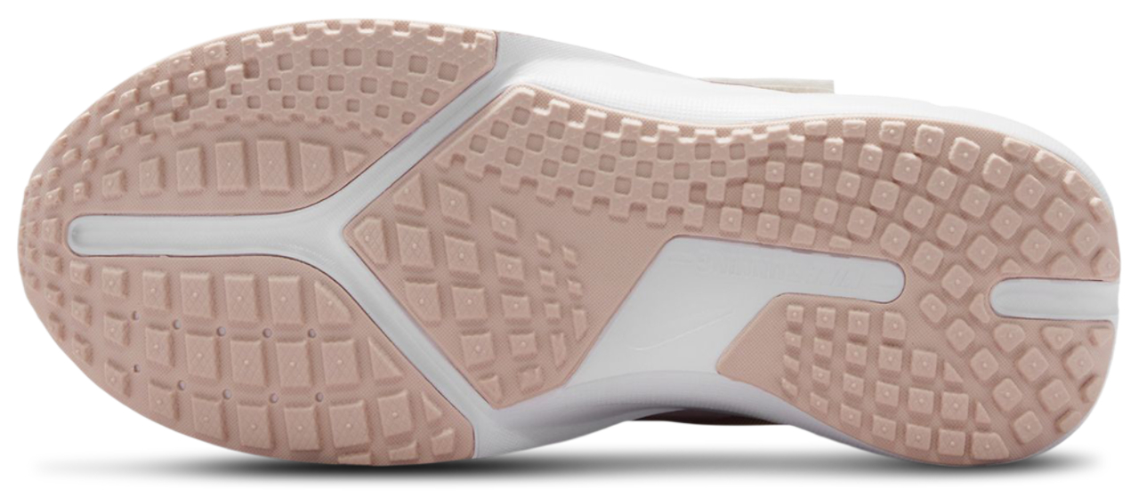 Nike Sonic Fly Image 6 of 8. Tap to open photo gallery.