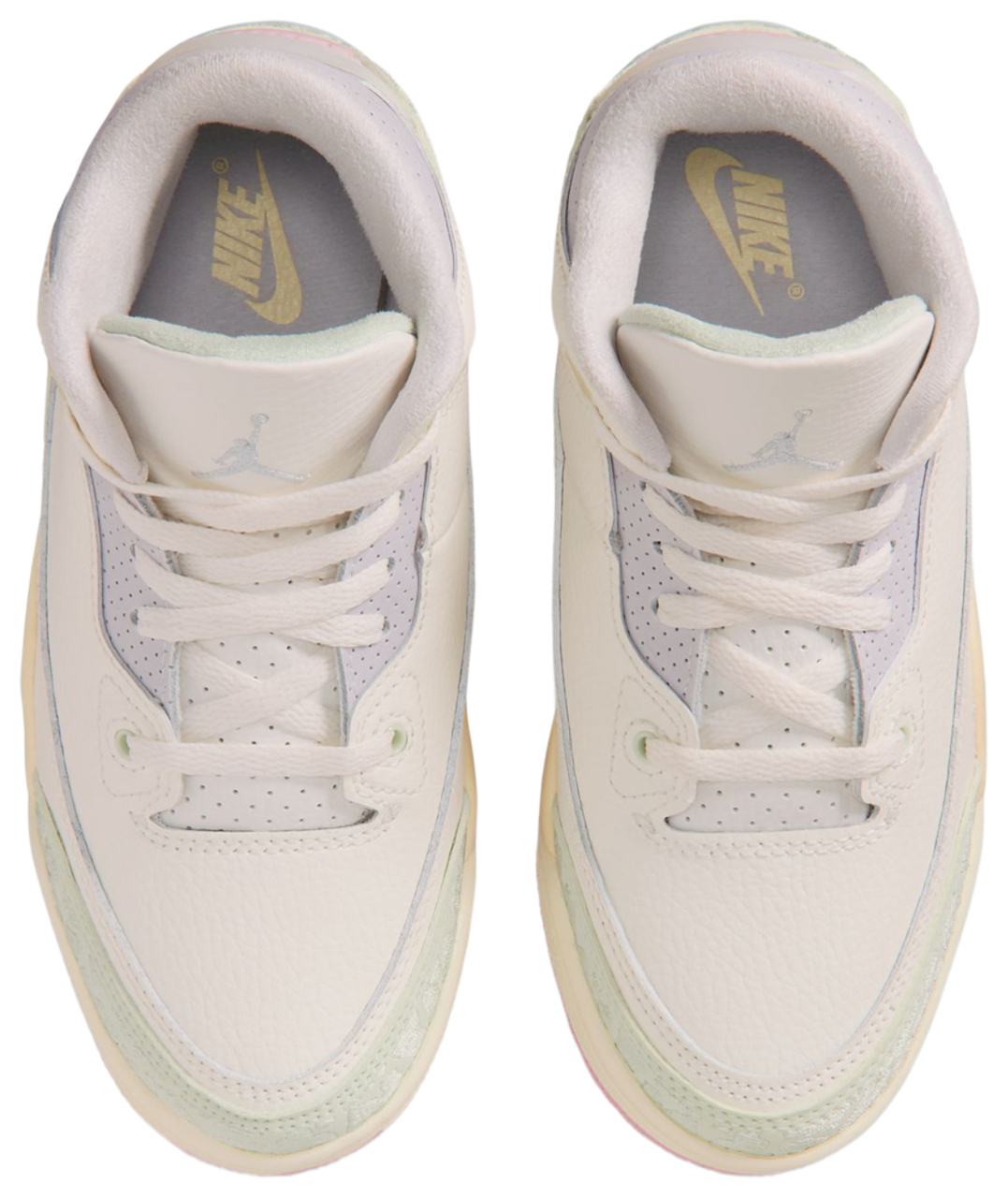Jordan 3 Retro Image 5 of 8. Tap to open photo gallery.