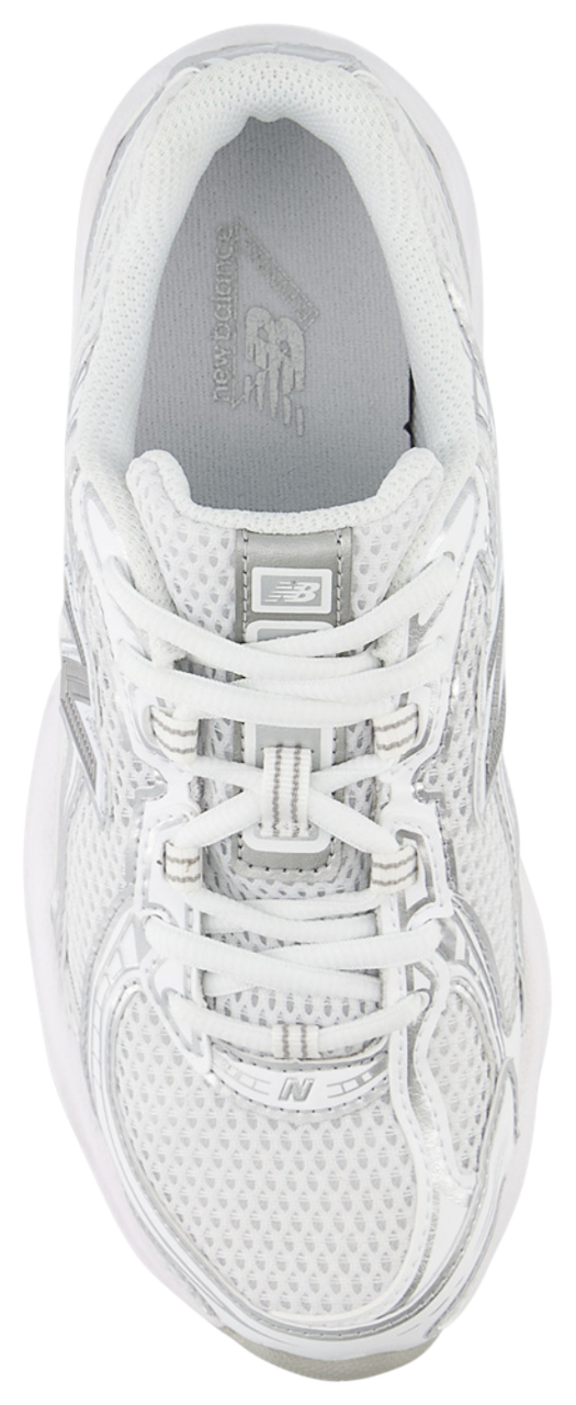 New Balance 740 Image 4 of 5. Tap to open photo gallery.