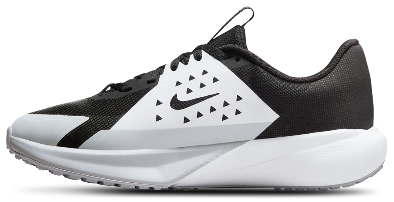 Nike Sonic Fly Image 4 of 8. Tap to open photo gallery.