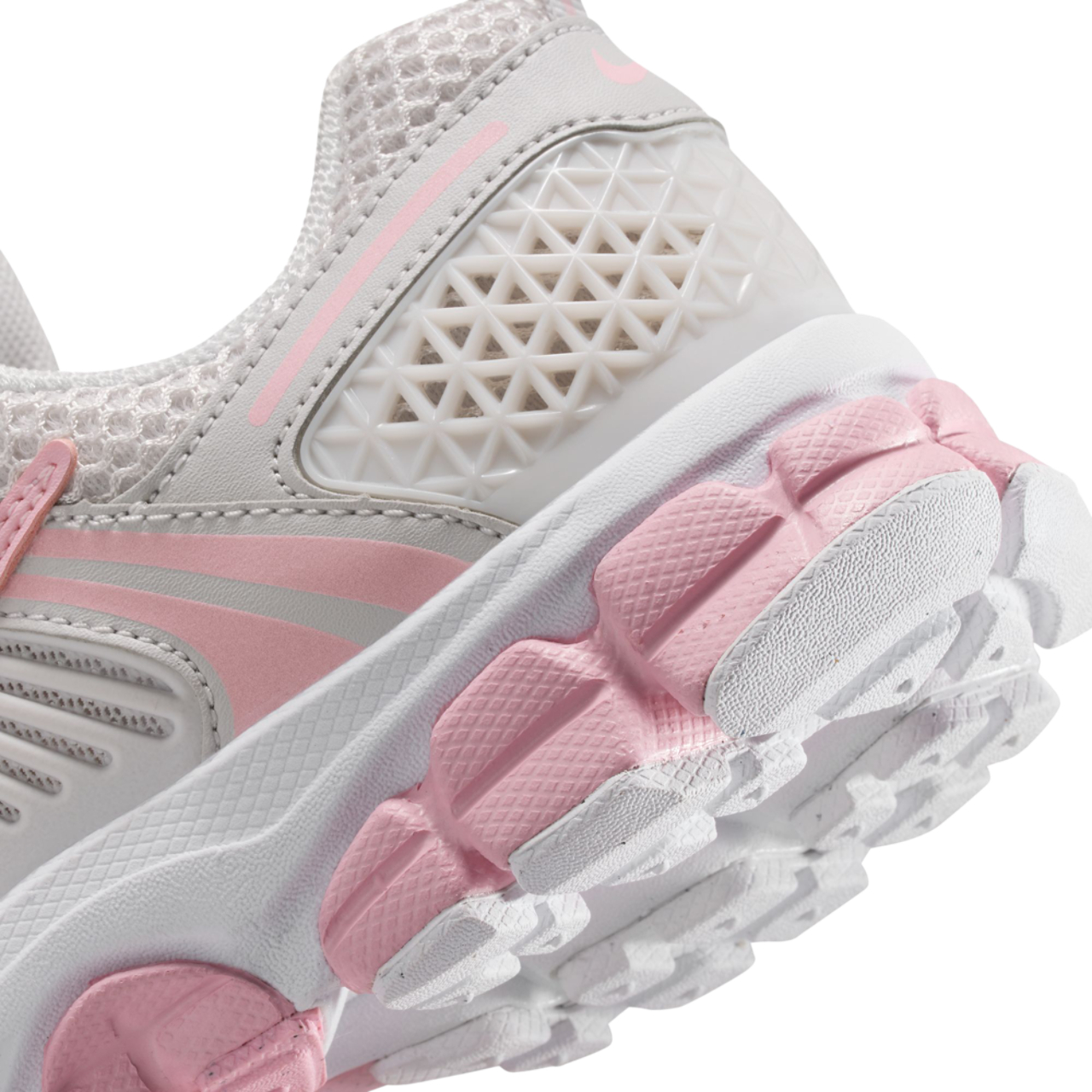 Nike Zoom Vomero 5 Image 8 of 8. Tap to open photo gallery.