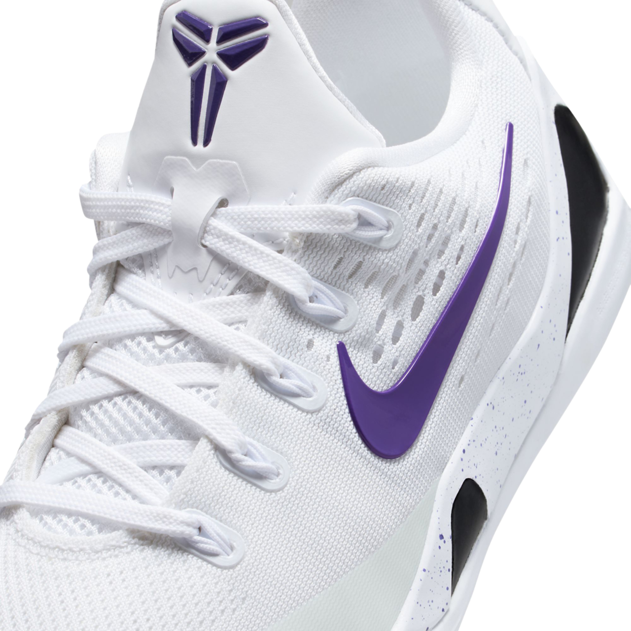Nike Kobe 9 Low Image 7 of 11. Tap to open photo gallery.