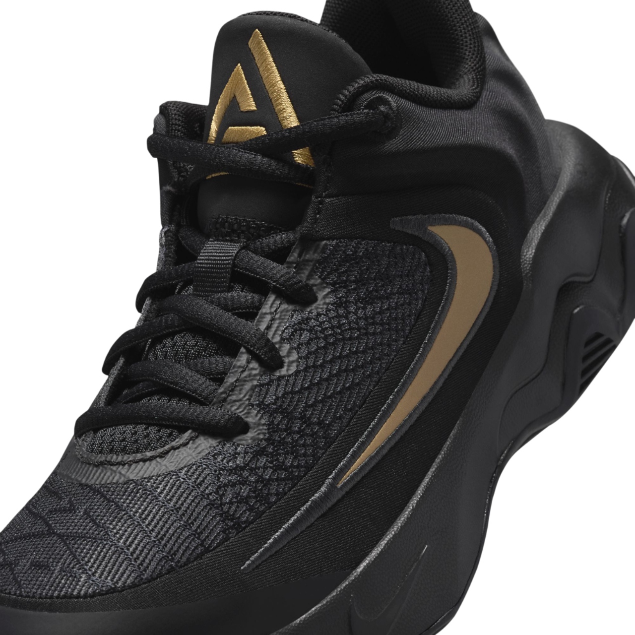 Nike Giannis Immortality 4 Image 7 of 8. Tap to open photo gallery.
