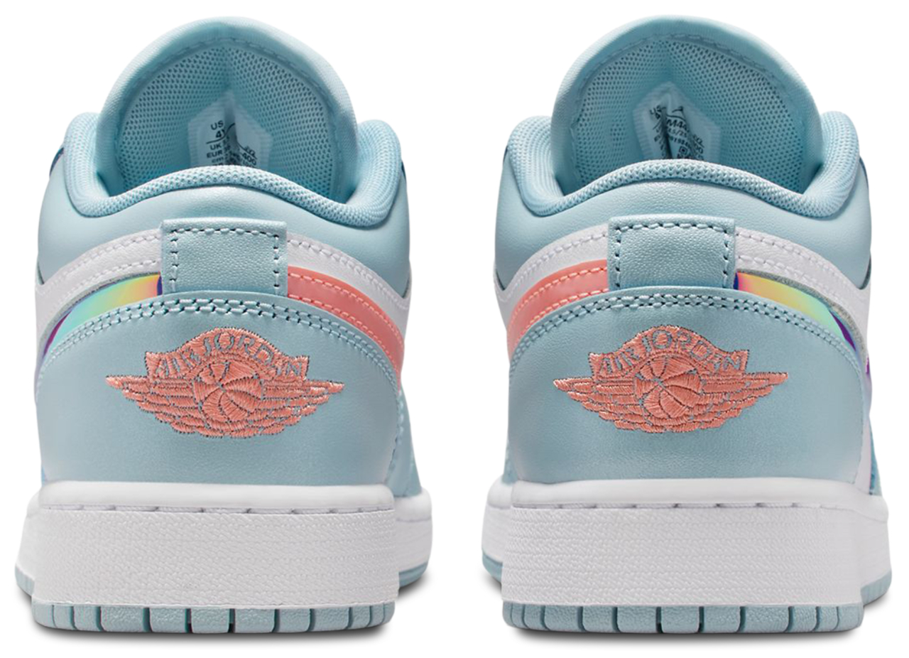 Jordan 1 Low SE Image 3 of 11. Tap to open photo gallery.