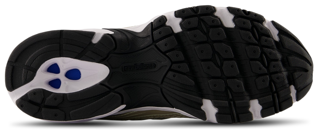 New Balance 740 Image 6 of 6. Tap to open photo gallery.