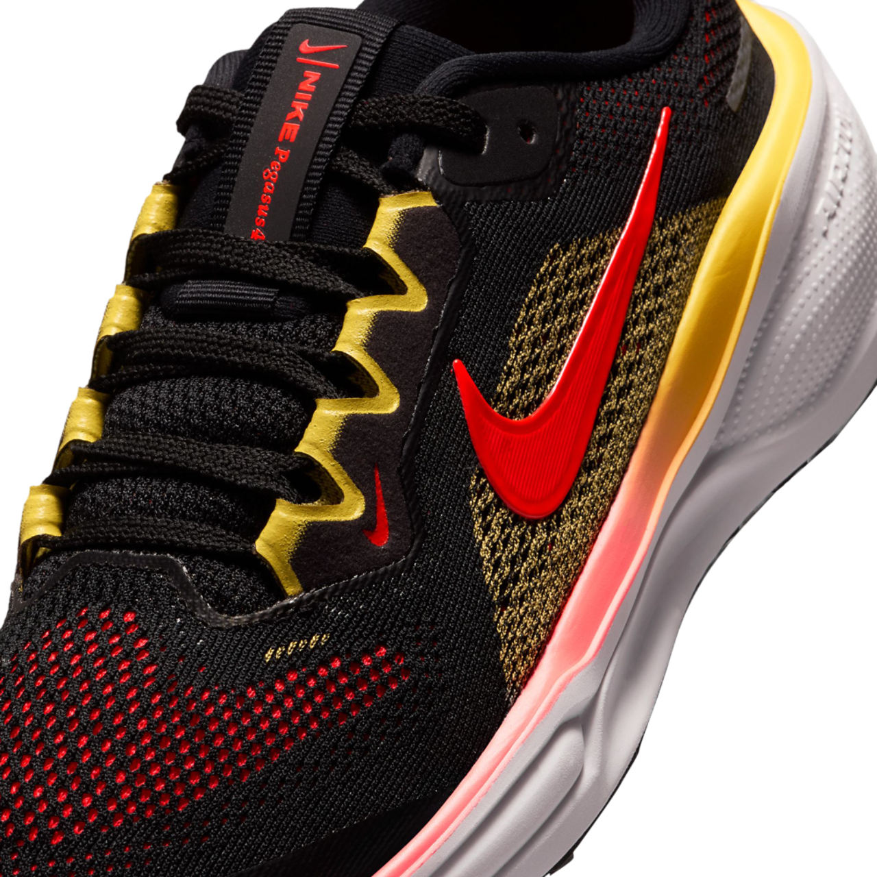 Nike Pegasus 41 Image 8 of 8. Tap to open photo gallery.