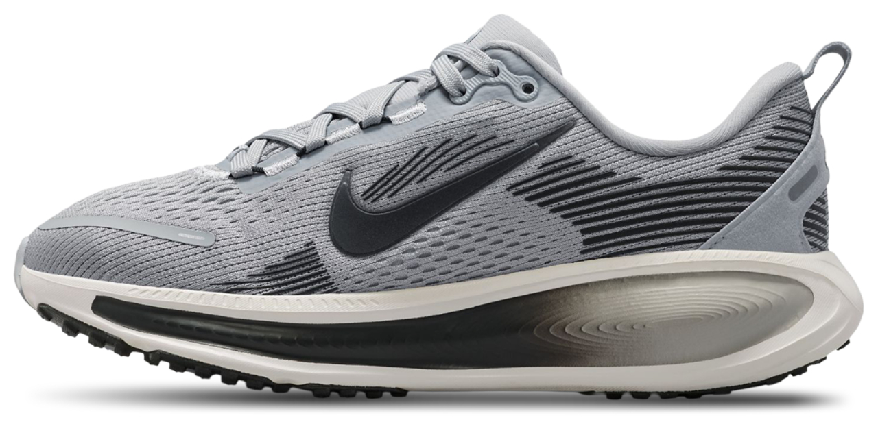 Nike Vomero 18 Image 4 of 8. Tap to open photo gallery.