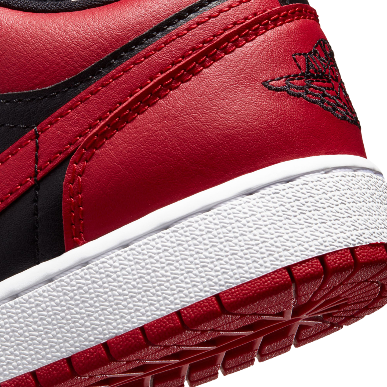 Jordan 1 Low Image 7 of 8. Tap to open photo gallery.