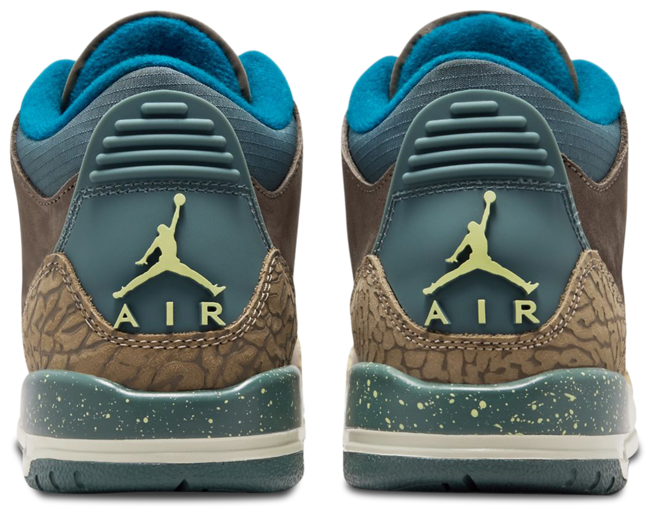 Jordan 3 Retro Image 3 of 11. Tap to open photo gallery.