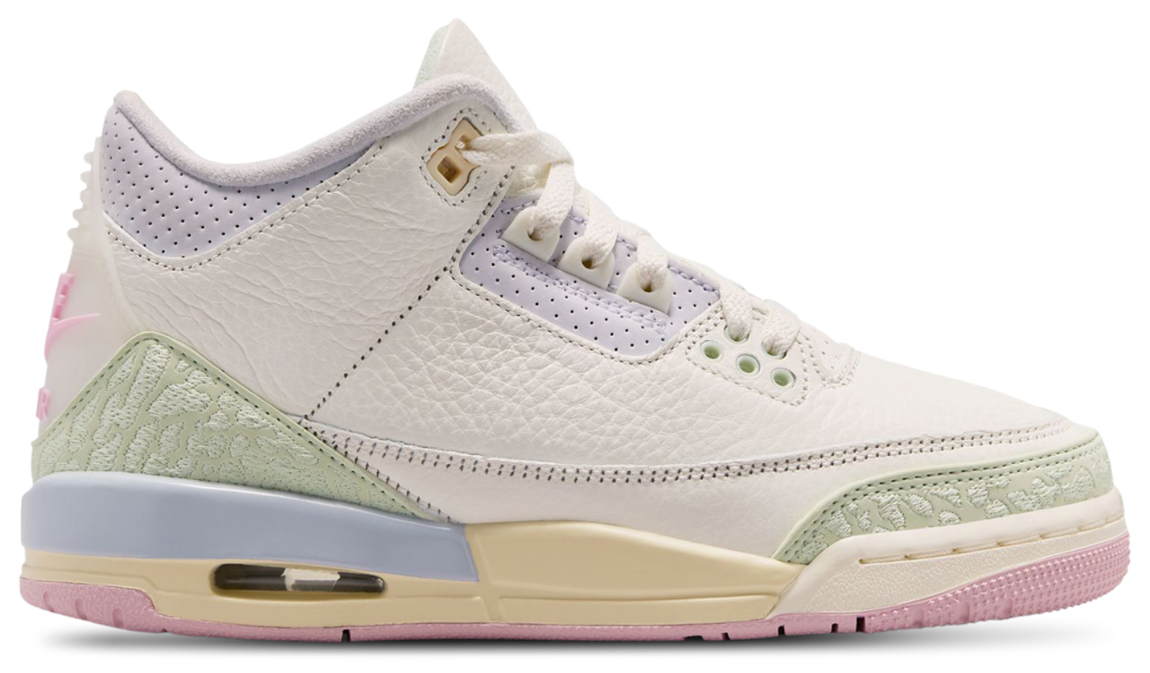 Jordan 3 Retro Image 1 of 10. Tap to open photo gallery.