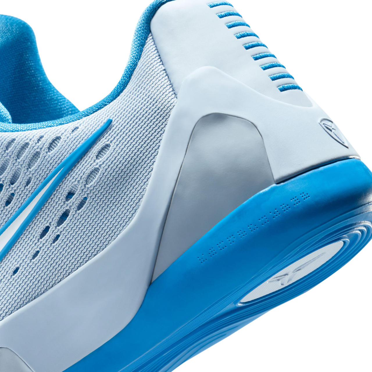 Nike Kobe 9 Low Image 7 of 10. Tap to open photo gallery.