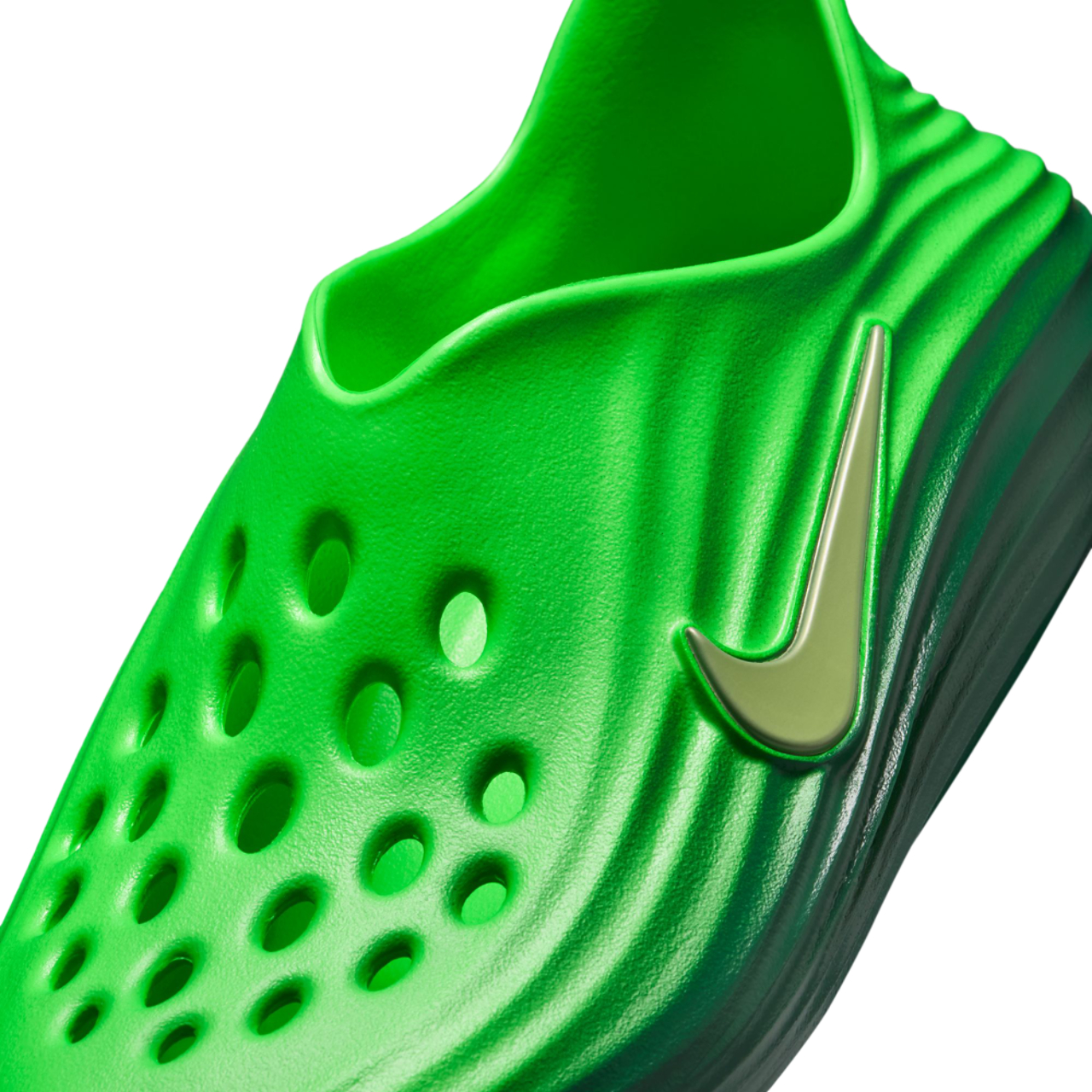 Nike Reactx Rejuven8 Image 7 of 8. Tap to open photo gallery.