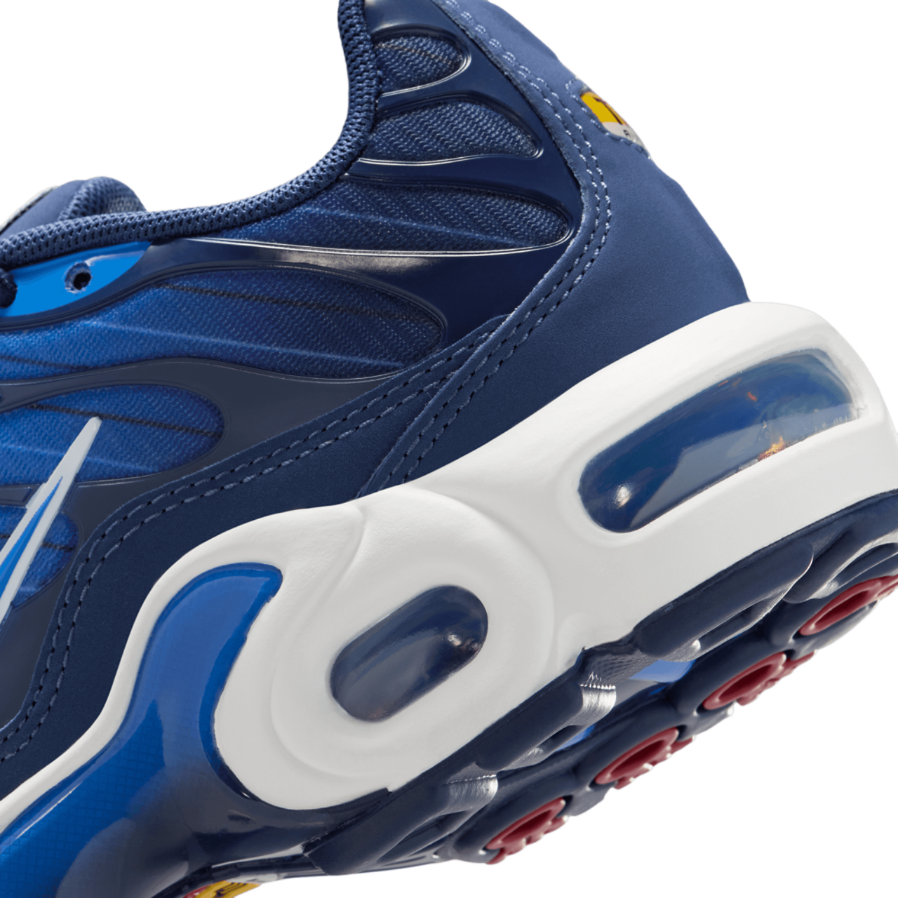 Nike Tuned 1 Image 8 of 9. Tap to open photo gallery.