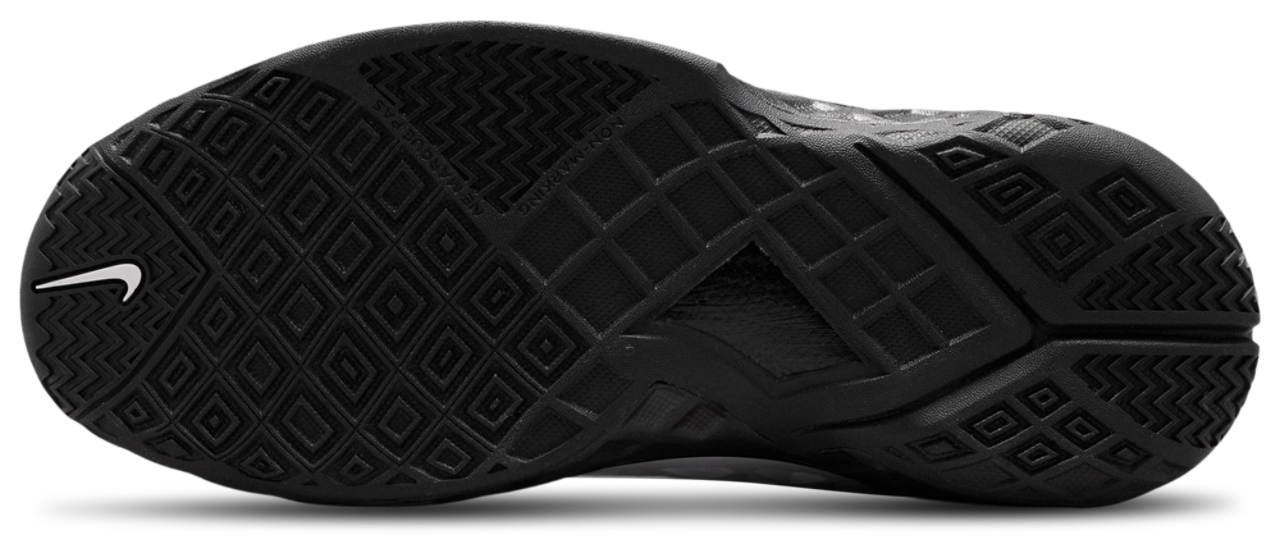 Nike Kobe 3 Low Protro Image 6 of 14. Tap to open photo gallery.