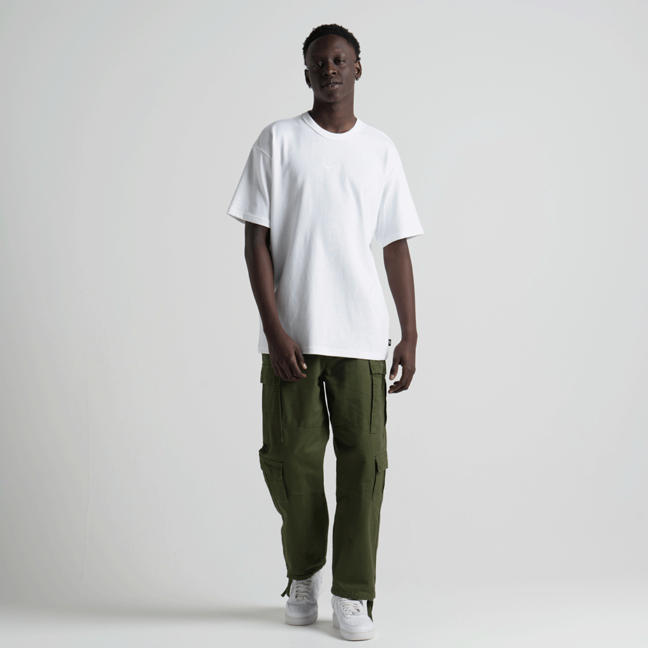 Nike Sportswear Premium Essentials Image 4 of 7. Tap to open photo gallery.