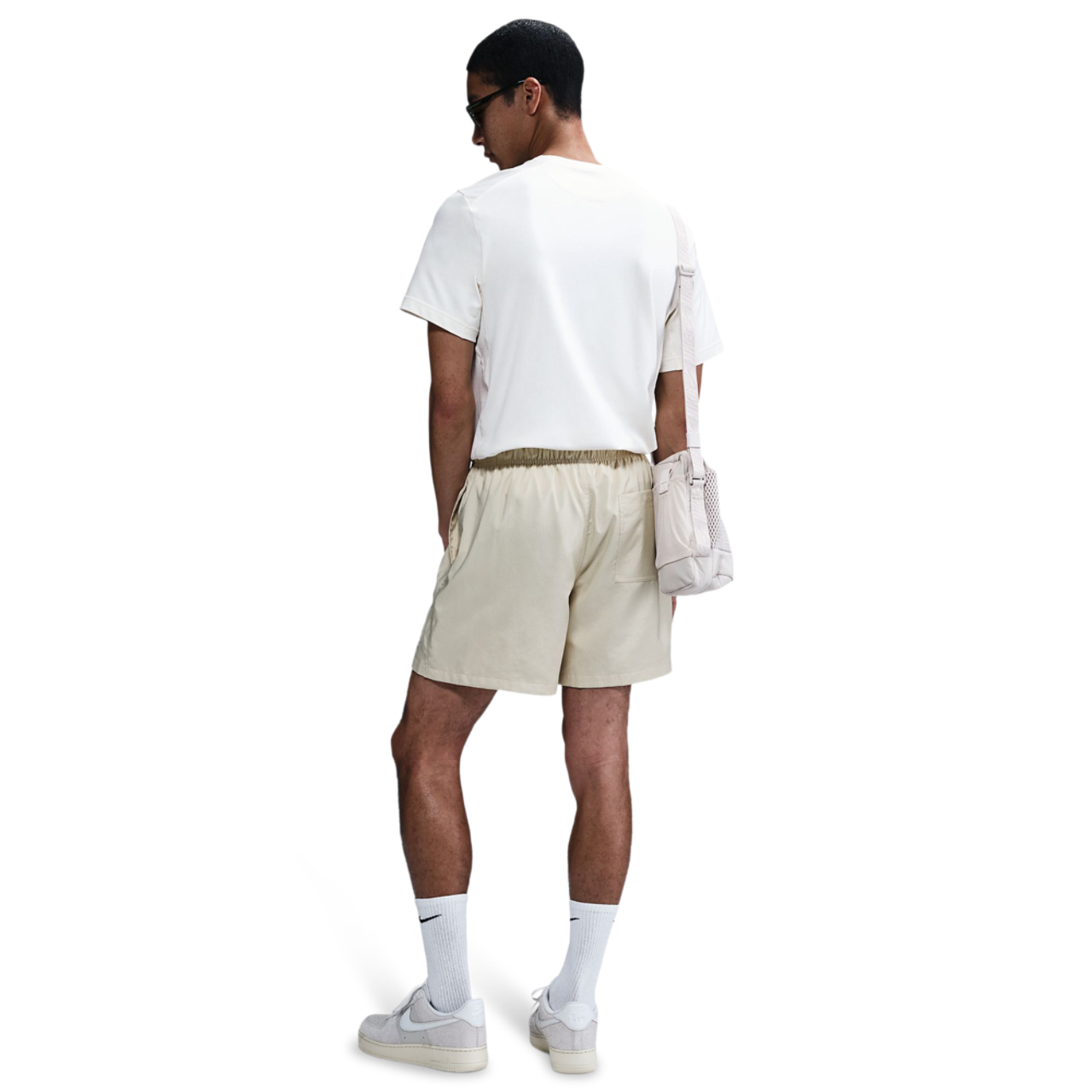 Nike Club Woven Flow Short Image 6 of 6. Tap to open photo gallery.