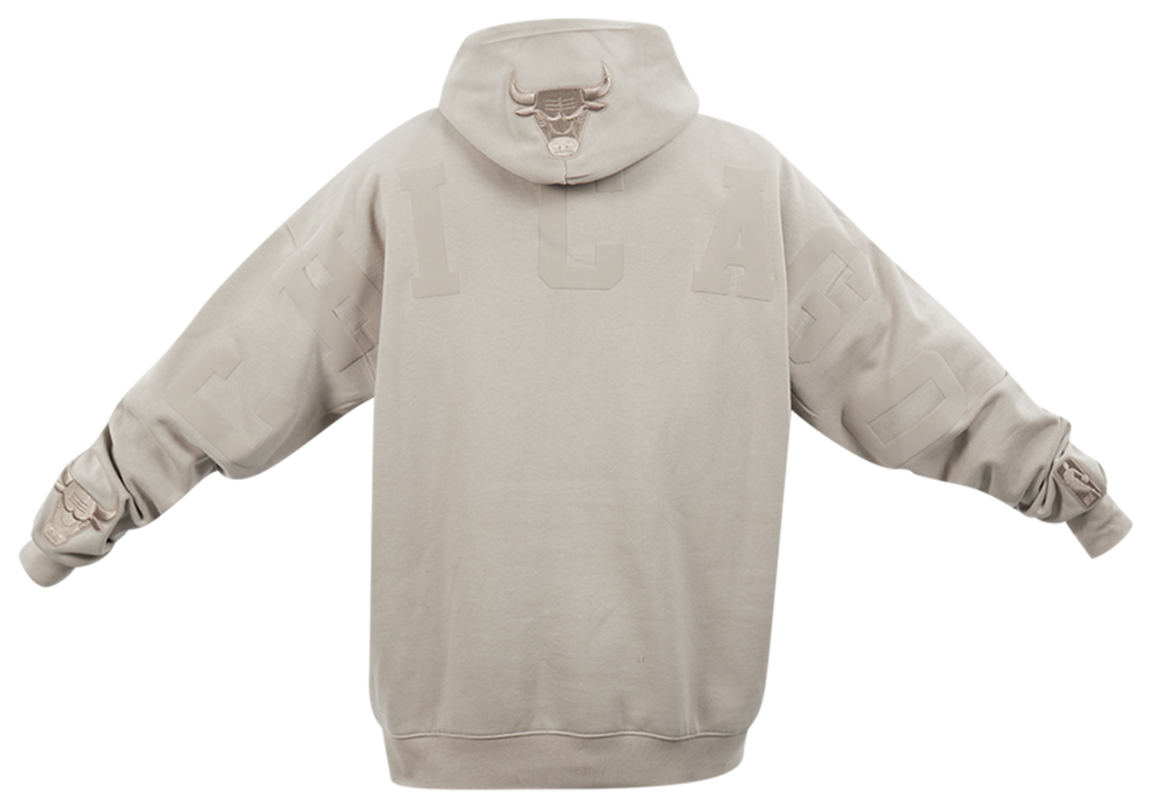 Pro Standard Wingspan Chicago Bulls Drop Shoulder Hoody Image 5 of 7. Tap to open photo gallery.