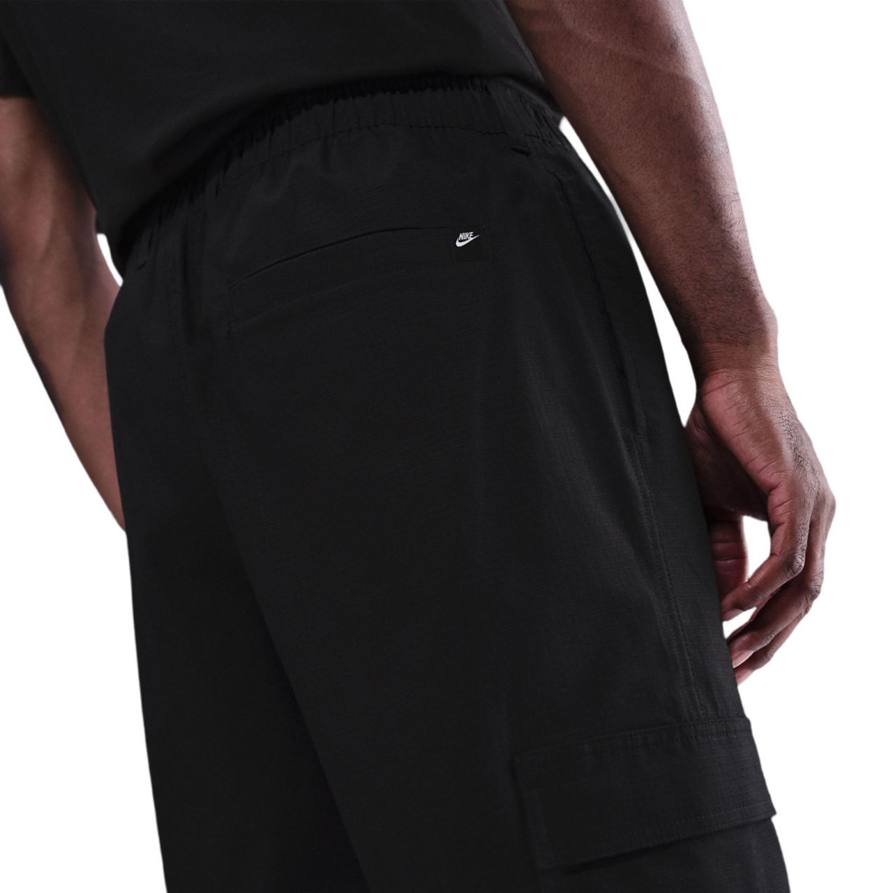 Nike Club Woven Cargo Pant Image 4 of 7. Tap to open photo gallery.