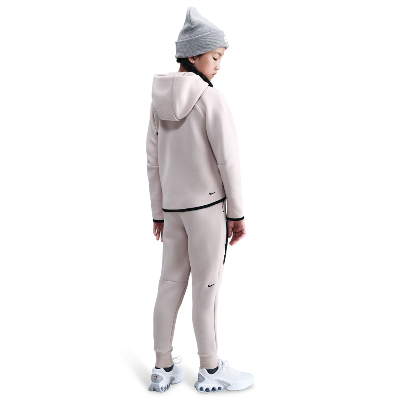 Nike Tech Fleece Image 3 of 5. Tap to open photo gallery.