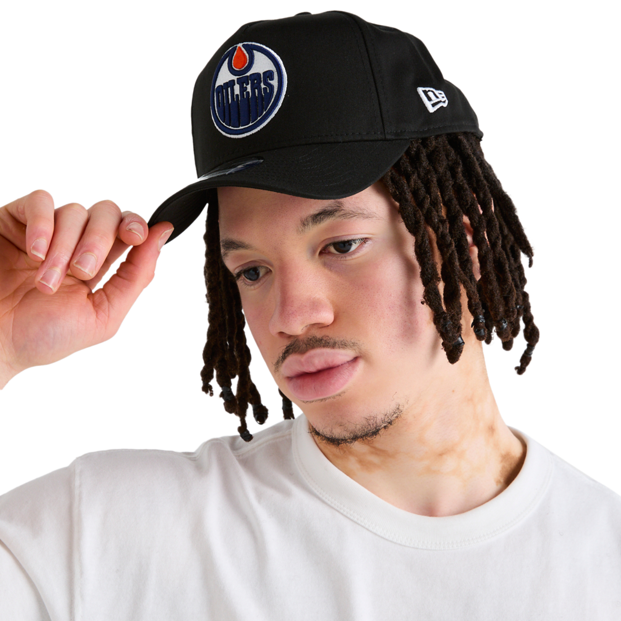 New Era 9FORTY A-Frame NHL Image 2 of 3. Tap to open photo gallery.