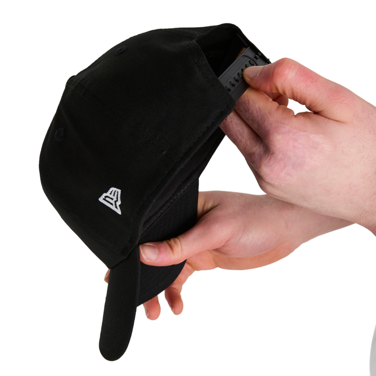 New Era 9FORTY A-Frame NHL Image 3 of 3. Tap to open photo gallery.
