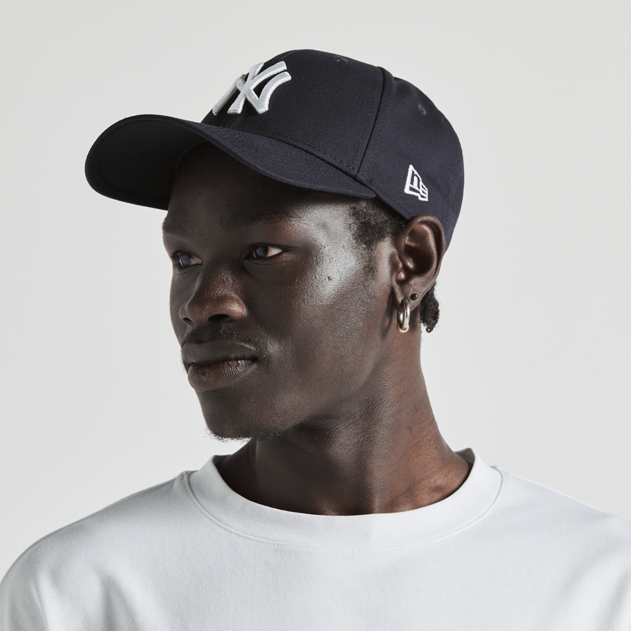 New Era 9FORTY Clothstrap NY Yankees Image 5 of 12. Tap to open photo gallery.