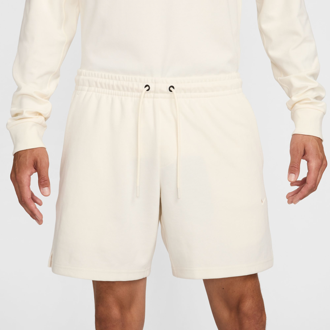 Nike Short Dri-FIT Primary de 18 cm (7 po) Image 2 de 3. Appuyez pour ouvrir la galerie de photos.