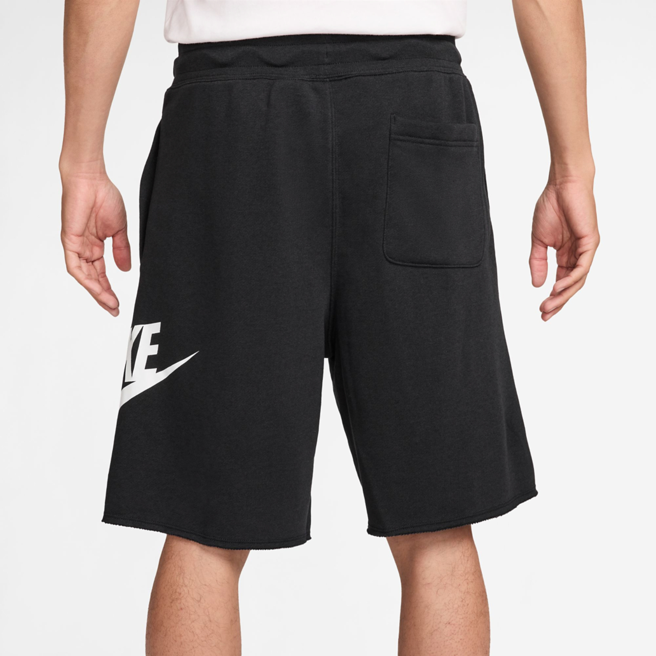 Nike Short FT Alumni Club Image 3 de 3. Appuyez pour ouvrir la galerie de photos.