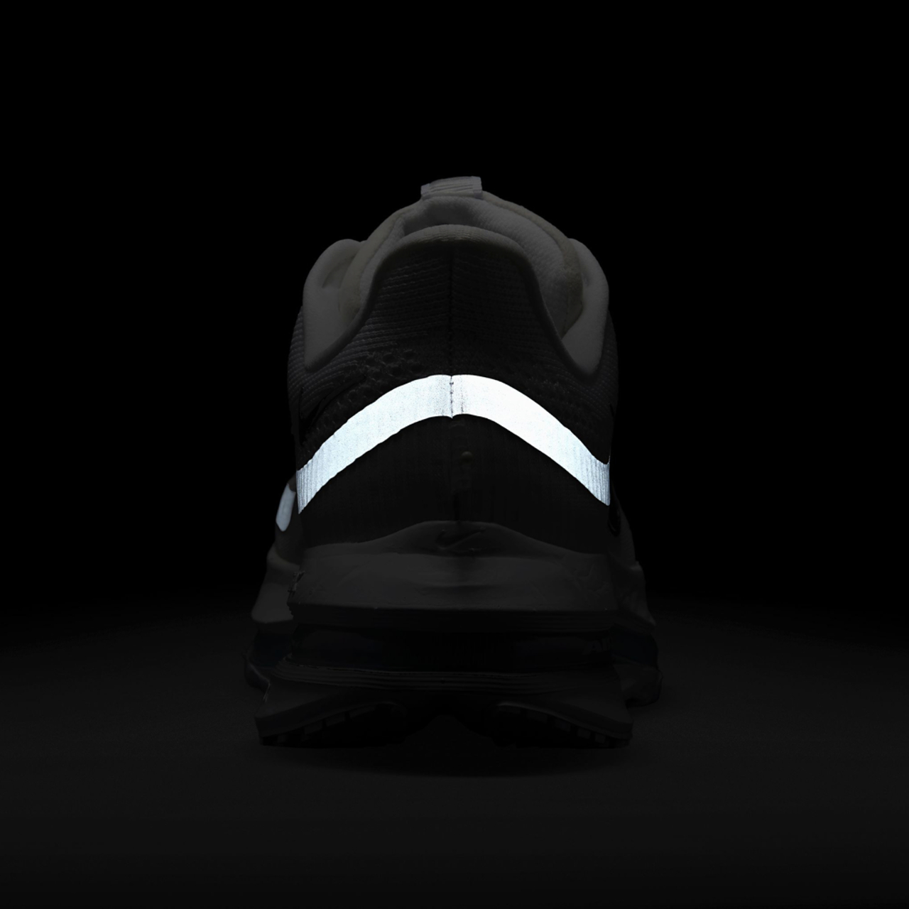 Nike Pegasus Premium Image 6 of 8. Tap to open photo gallery.