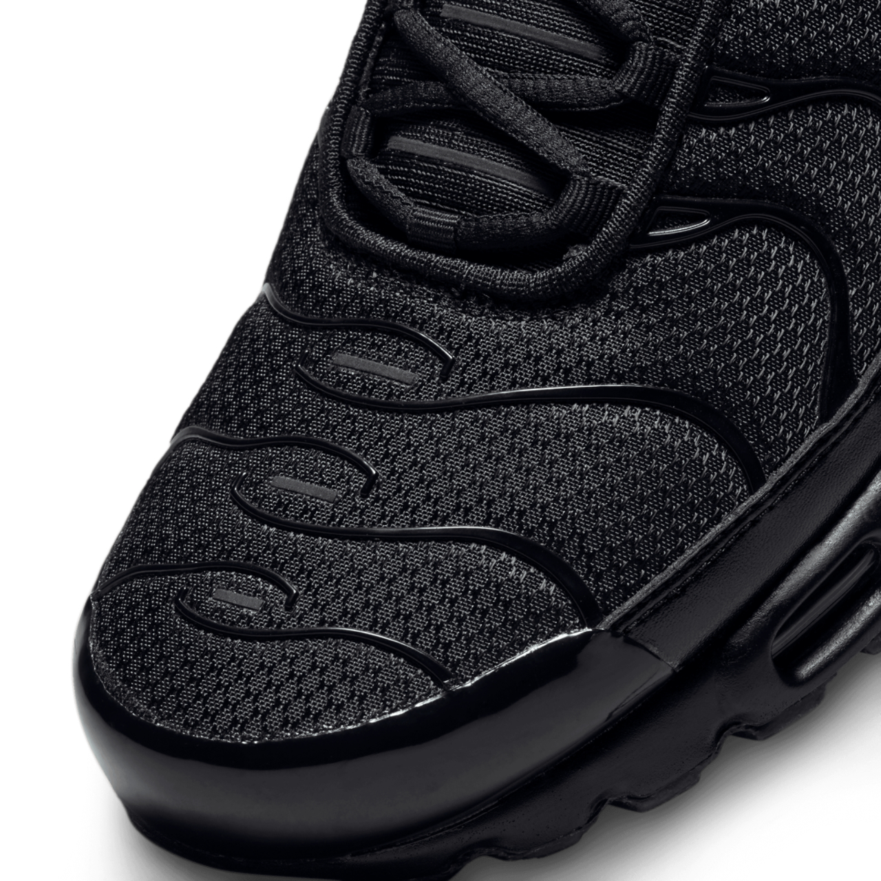 Nike Tuned 1 Image 7 of 8. Tap to open photo gallery.