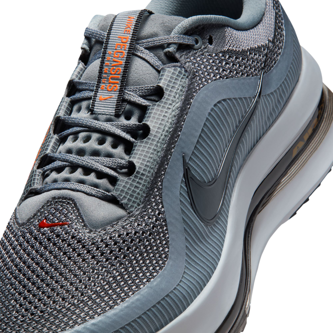 Nike Pegasus Premium Image 8 of 9. Tap to open photo gallery.