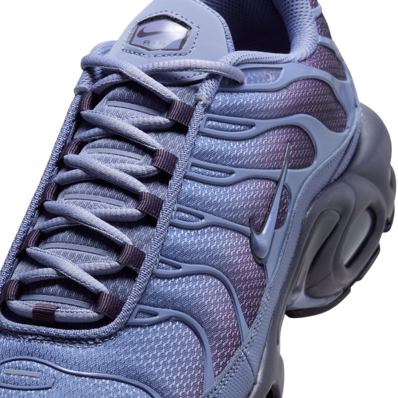 Nike Tuned 1 Image 7 of 8. Tap to open photo gallery.