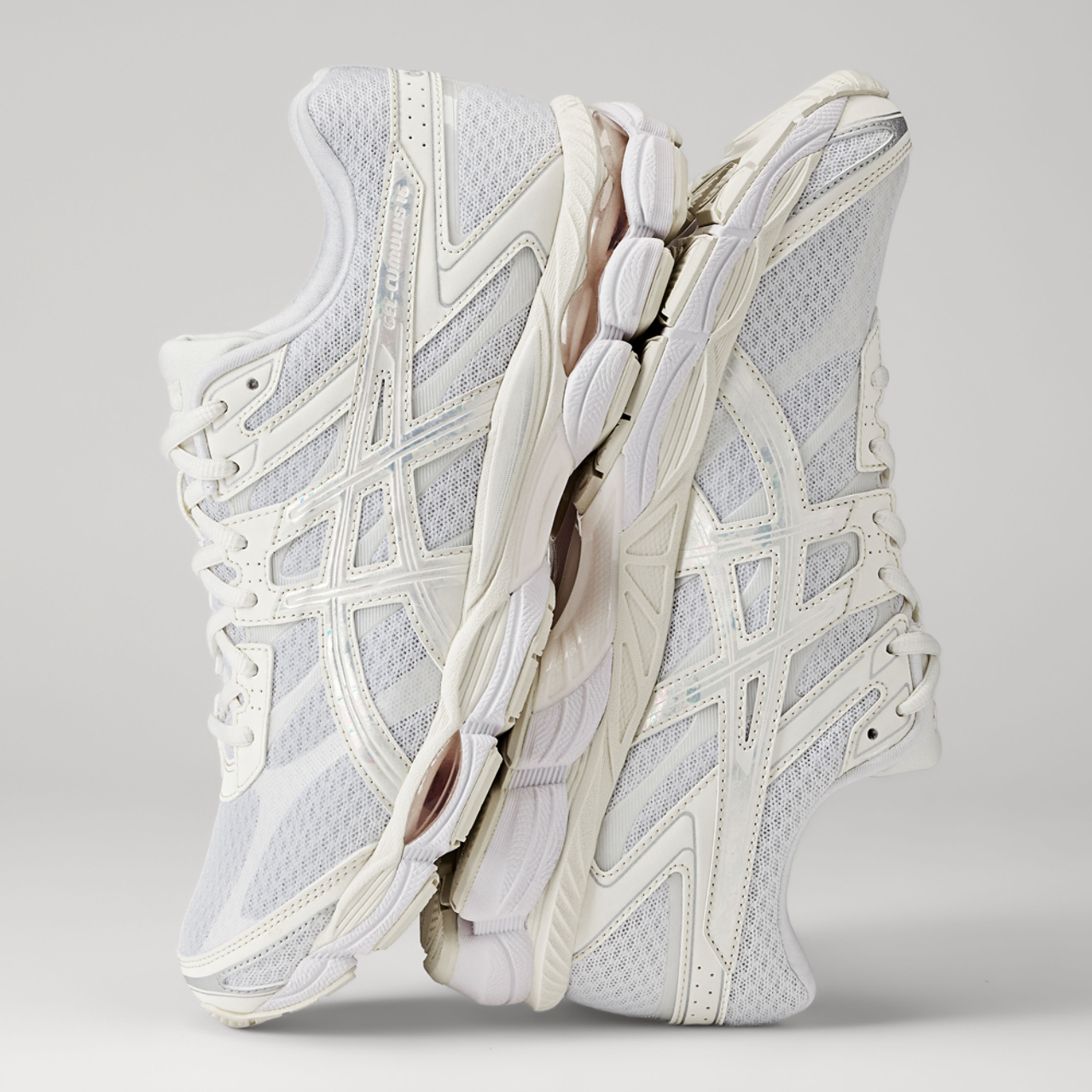 Asics GEL-CUMULUS 16 Image 8 of 9. Tap to open photo gallery.