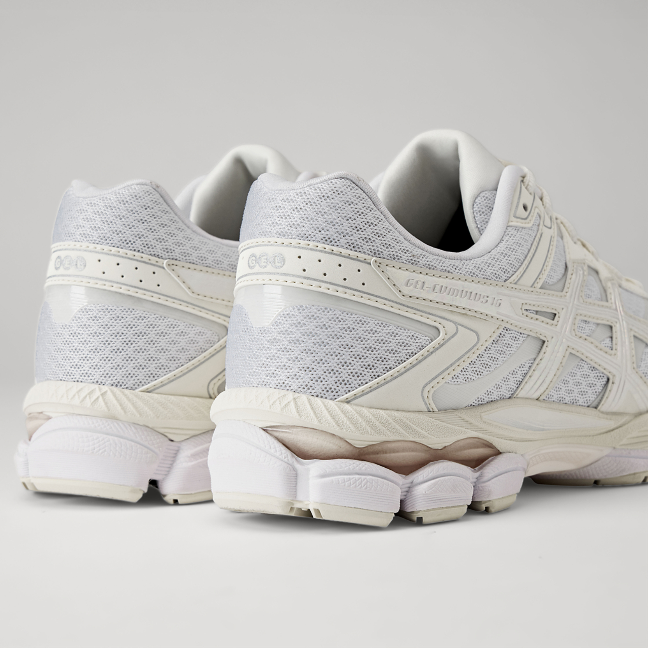 Asics GEL-CUMULUS 16 Image 9 of 9. Tap to open photo gallery.