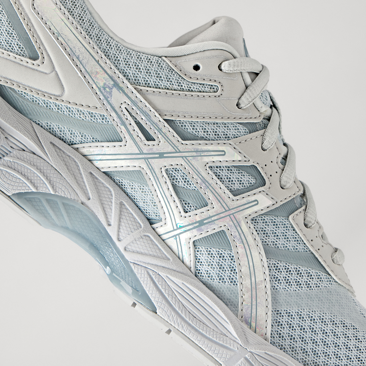 Asics GEL-CUMULUS 16 Image 8 of 9. Tap to open photo gallery.