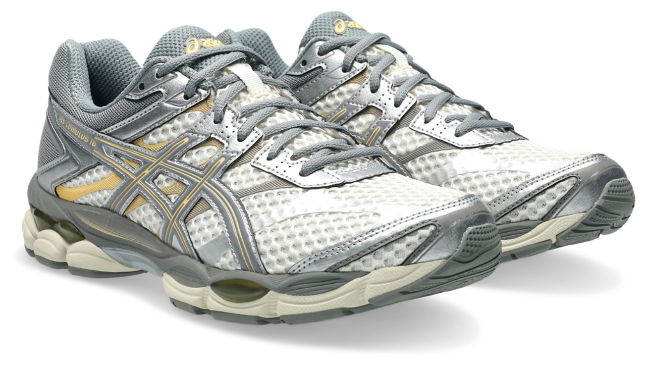 Asics GEL-CUMULUS 16 Image 2 of 7. Tap to open photo gallery.
