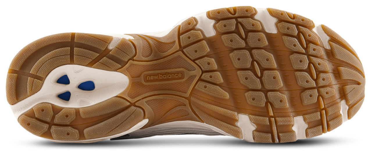 New Balance 530 Image 4 of 4. Tap to open photo gallery.