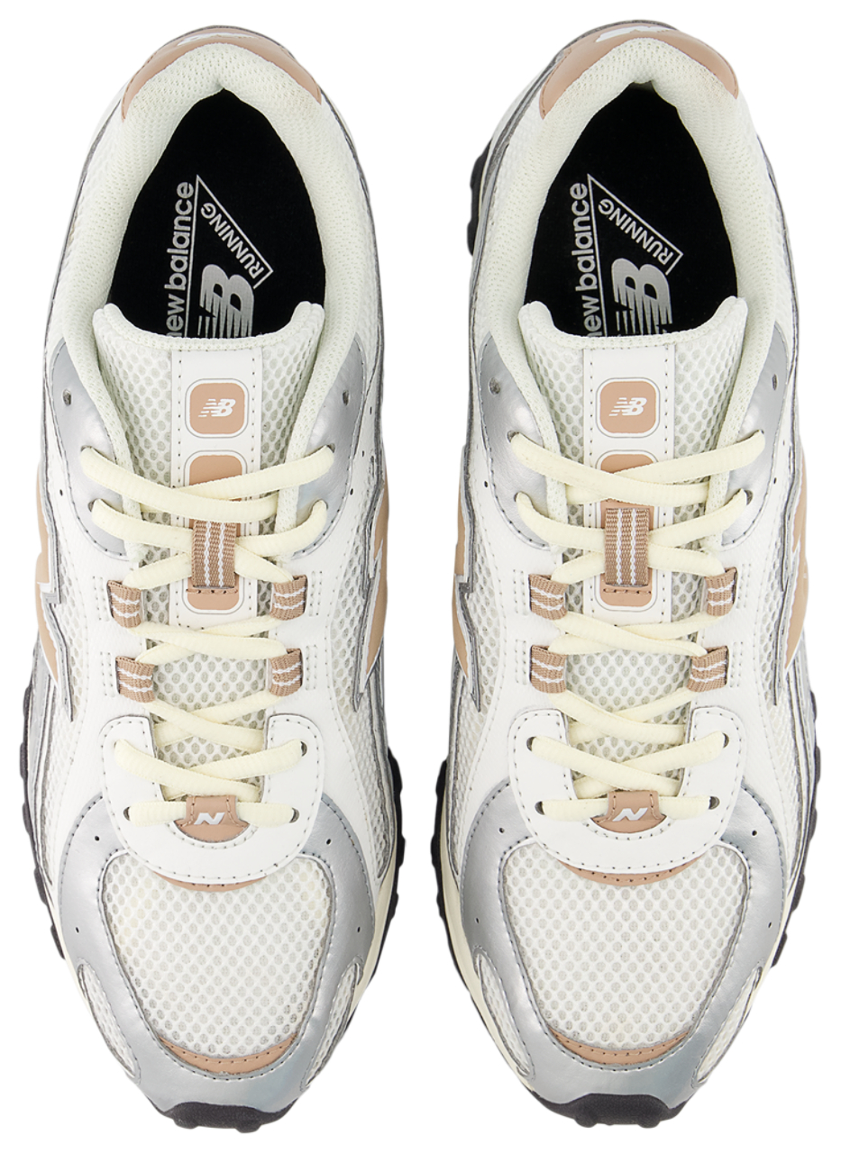New Balance 204L Image 5 of 6. Tap to open photo gallery.