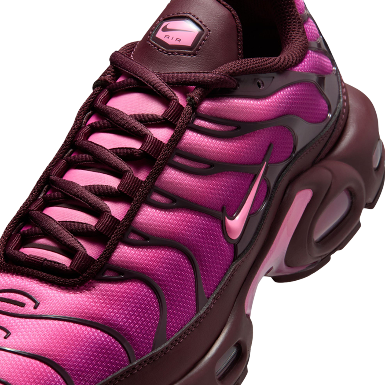 Nike Tuned 1 Image 7 of 8. Tap to open photo gallery.