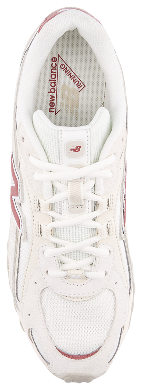 New Balance 204L Image 4 of 5. Tap to open photo gallery.