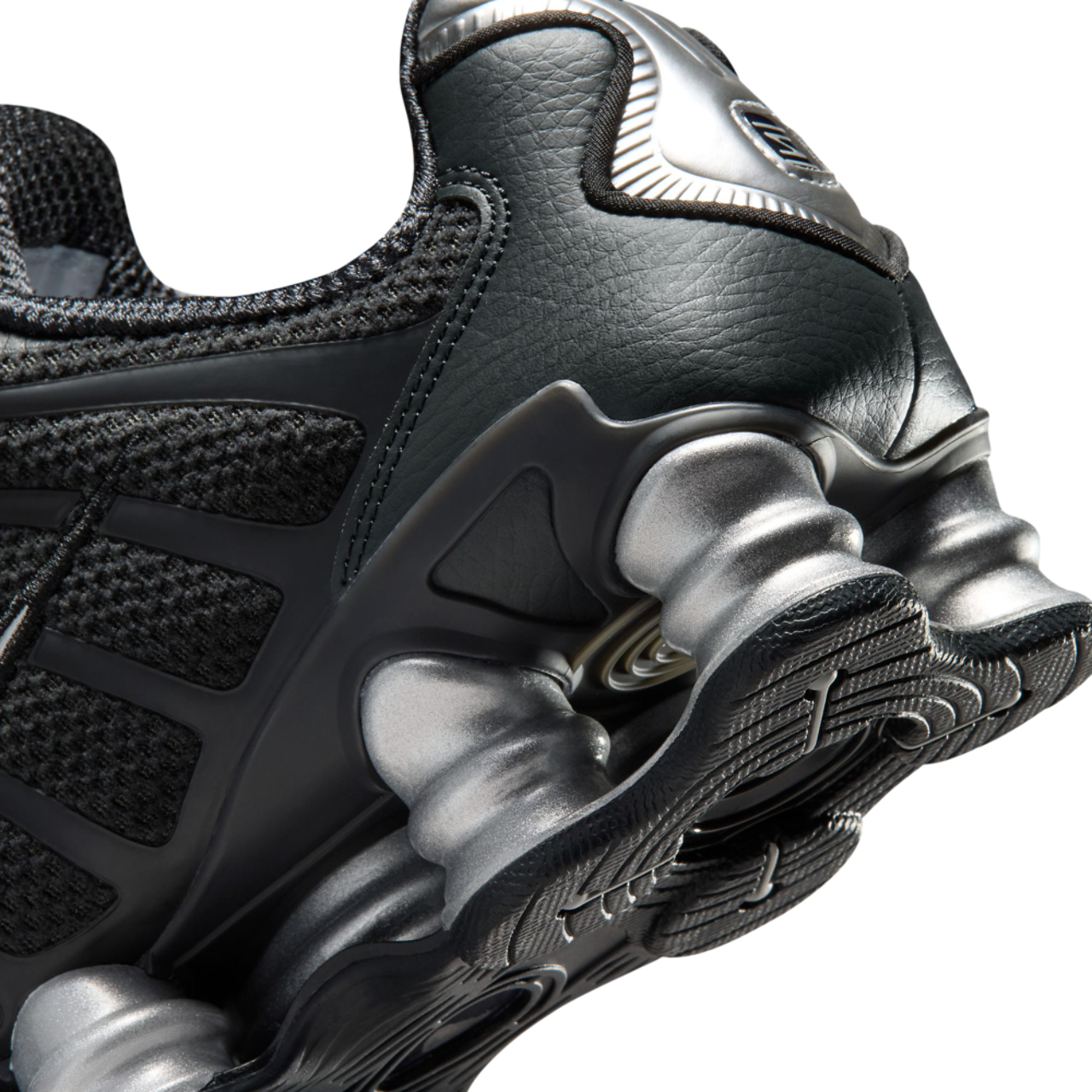Nike Shox Tl Image 8 of 8. Tap to open photo gallery.