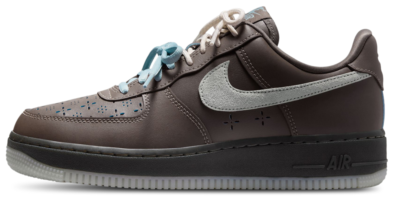 Nike Air Force 1 Image 4 of 8. Tap to open photo gallery.