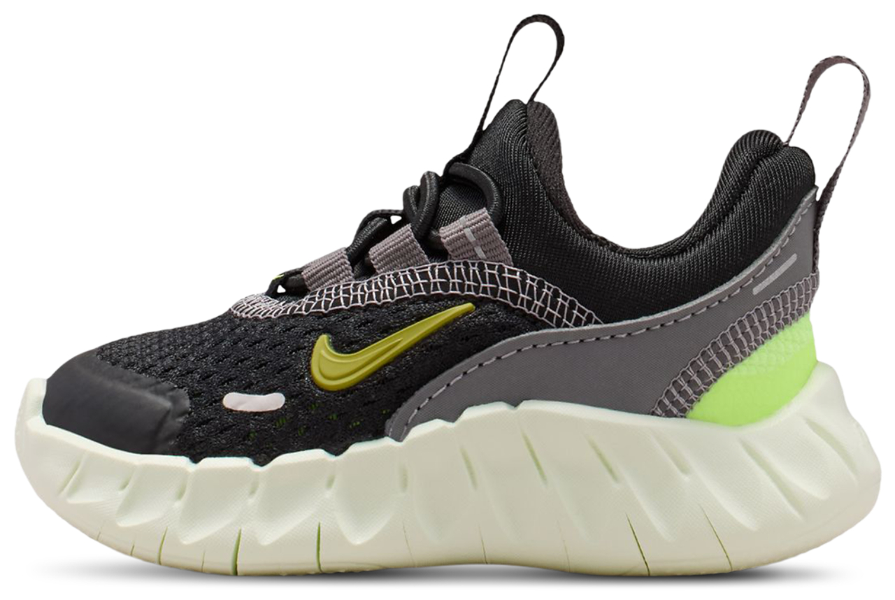 Nike Free Ride Image 4 of 7. Tap to open photo gallery.