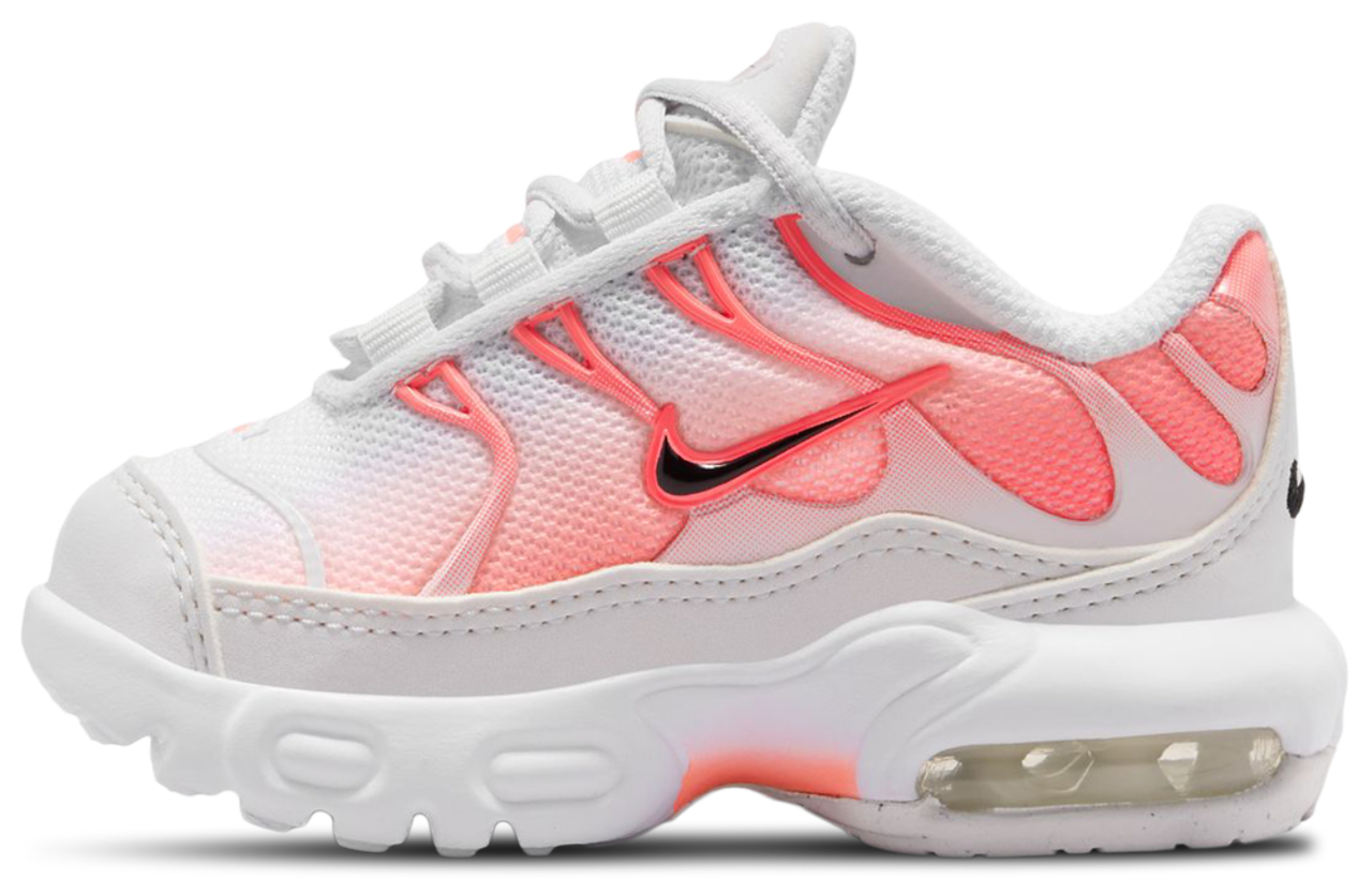 Nike Tuned 1 Image 4 of 7. Tap to open photo gallery.