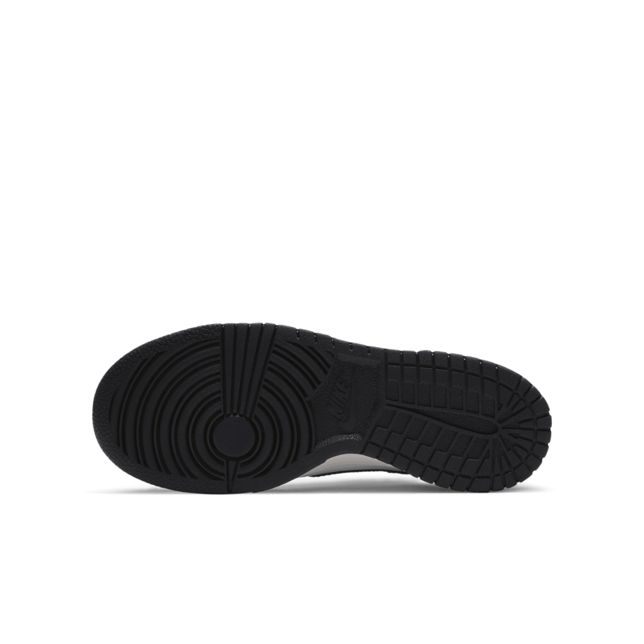 Nike Dunk Low Image 7 of 9. Tap to open photo gallery.
