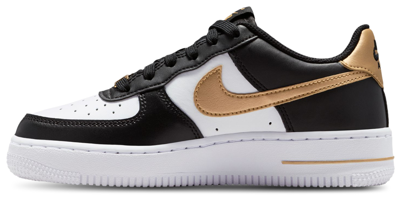 Nike Air Force 1 Image 4 of 8. Tap to open photo gallery.
