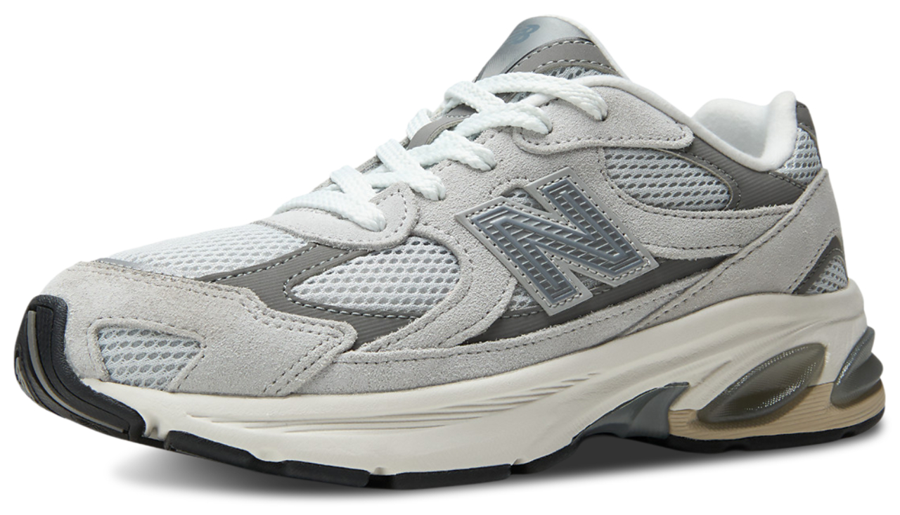 New Balance 2010 Image 4 of 8. Tap to open photo gallery.