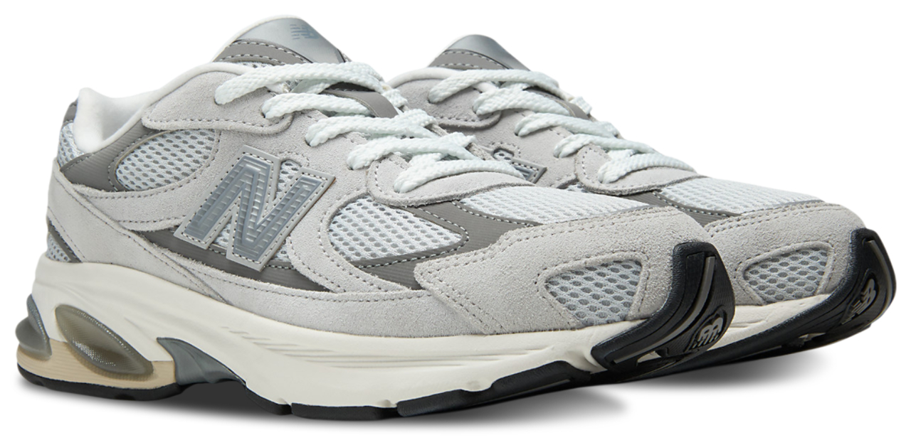 New Balance 2010 Image 8 of 8. Tap to open photo gallery.